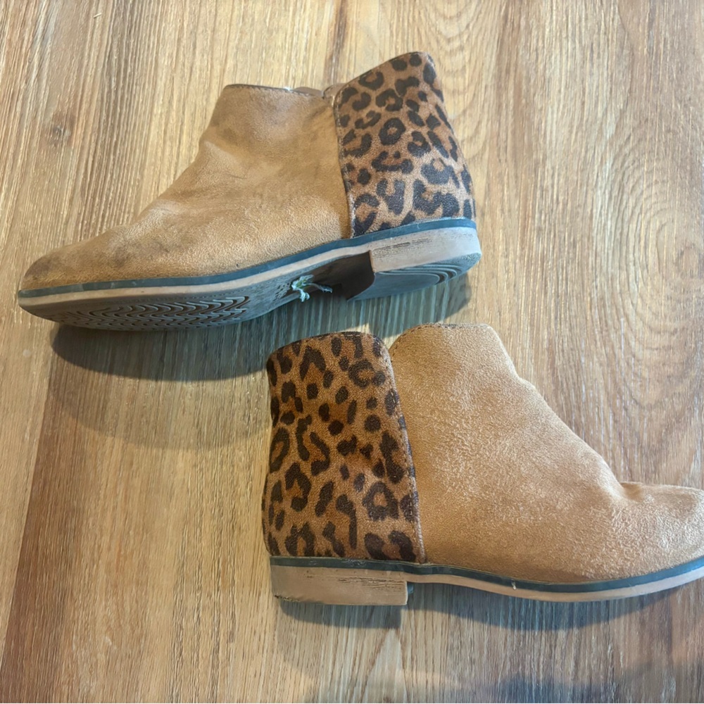 Cat & Jack Tan and Leopard Kids Boots